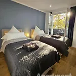 Modern Homes - Voll Ausgestatte - Balkon - Hotelbetten - 4k Tv - Wlan Daire
