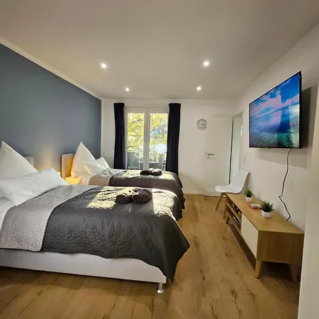 Modern Homes - Voll Ausgestatte - Balkon - Hotelbetten - 4k Tv - Wlan Daire *