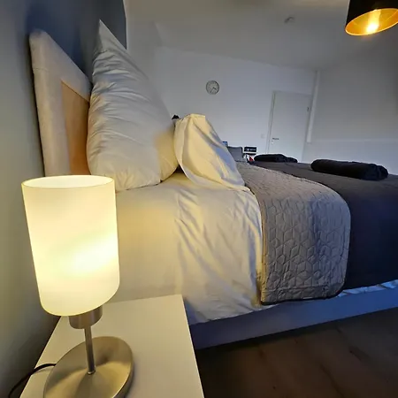 Apartment Modern Homes - Voll Ausgestatte - Balkon - Hotelbetten - 4k Tv - Wlan Moers