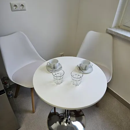 Modern Homes - Voll Ausgestatte - Balkon - Hotelbetten - 4k Tv - Wlan Apartament