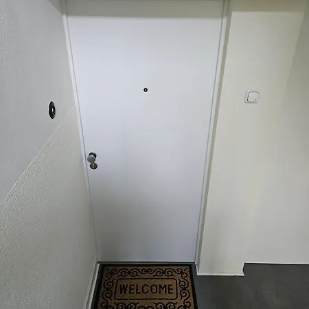 Modern Homes - Voll Ausgestatte - Balkon - Hotelbetten - 4k Tv - Wlan Apartament Moers