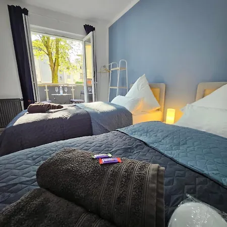 Modern Homes - Voll Ausgestatte - Balkon - Hotelbetten - 4k Tv - Wlan Moers