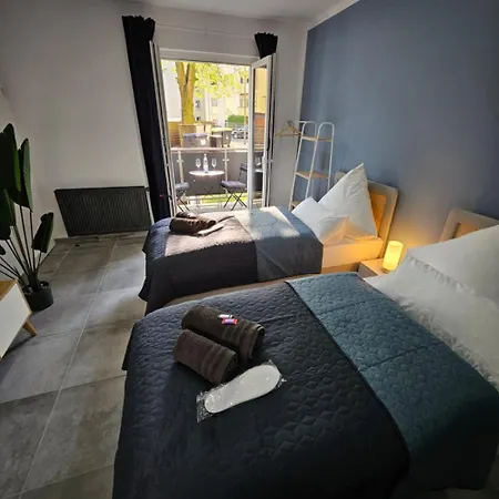 Apartment Modern Homes - Voll Ausgestatte - Balkon - Hotelbetten - 4k Tv - Wlan Moers