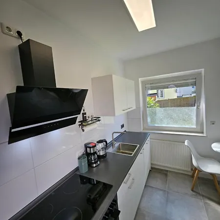 Modern Homes - Voll Ausgestatte - Balkon - Hotelbetten - 4k Tv - Wlan Apartment