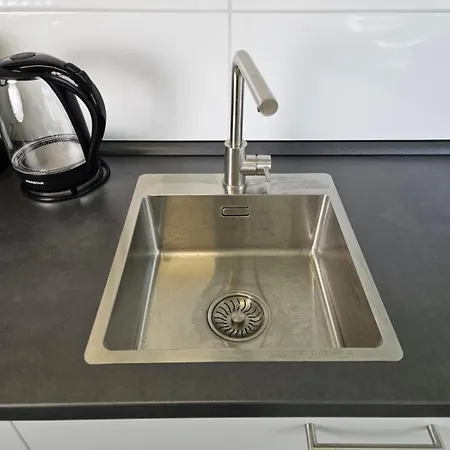 Apartament Modern Homes - Voll Ausgestatte - Balkon - Hotelbetten - 4k Tv - Wlan