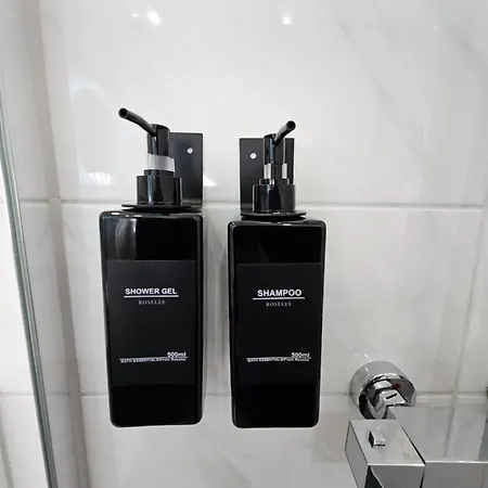 Modern Homes - Voll Ausgestatte - Balkon - Hotelbetten - 4k Tv - Wlan