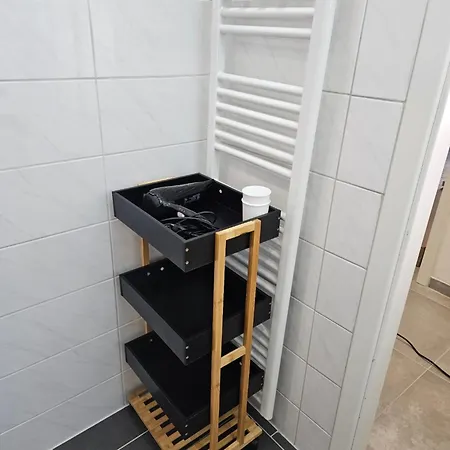 Modern Homes - Voll Ausgestatte - Balkon - Hotelbetten - 4k Tv - Wlan Apartment Moers