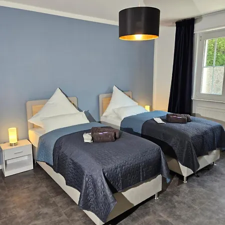 Apartment Modern Homes - Voll Ausgestatte - Balkon - Hotelbetten - 4k Tv - Wlan Moers