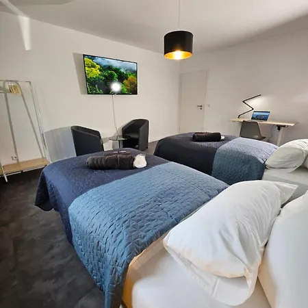 Modern Homes - Voll Ausgestatte - Balkon - Hotelbetten - 4k Tv - Wlan Apartment