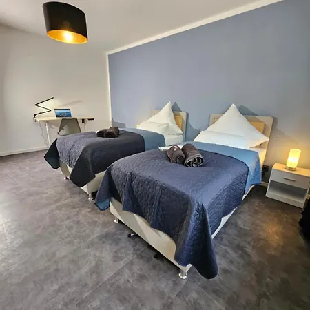 Modern Homes - Voll Ausgestatte - Balkon - Hotelbetten - 4k Tv - Wlan Apartment *