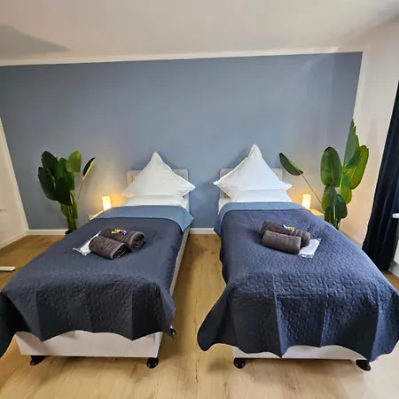 Stilvolle Wohnung Mit Balkon & Parkplatz In Moers - Ideal Fuer Business, Familien Und Monteure Nahe Duesseldorf * Moers