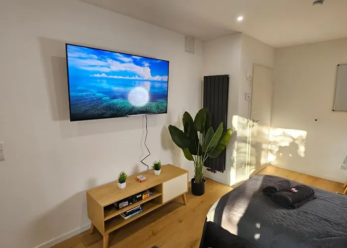 Apartment Modern Homes - Voll Ausgestatte - Balkon - Hotelbetten - 4k Tv - Wlan