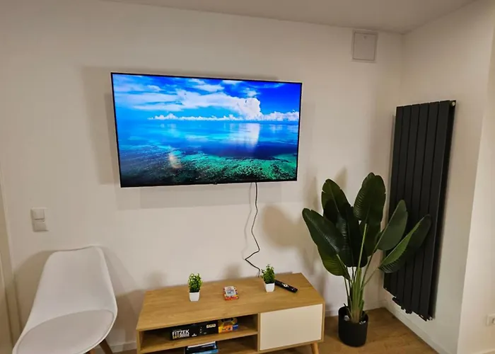 Modern Homes - Voll Ausgestatte - Balkon - Hotelbetten - 4k Tv - Wlan Moers
