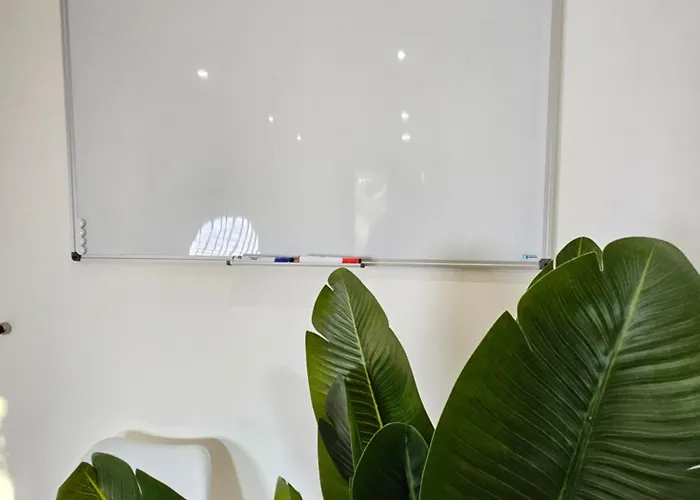 Modern Homes - Voll Ausgestatte - Balkon - Hotelbetten - 4k Tv - Wlan