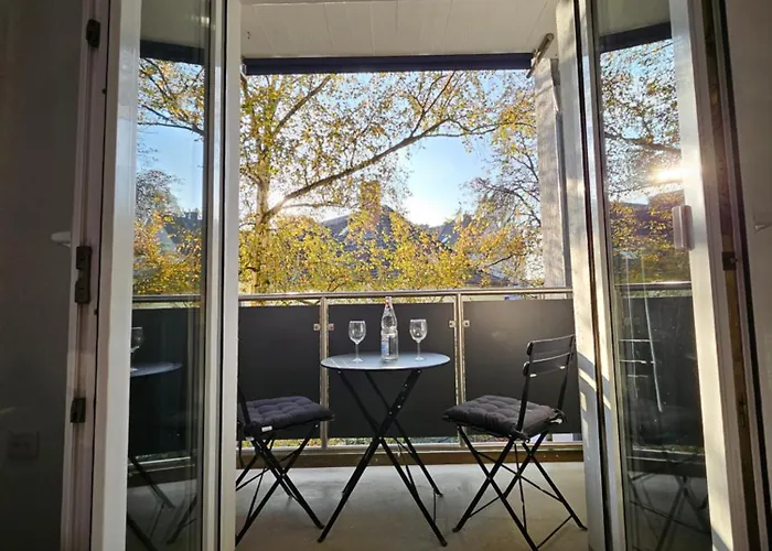 Modern Homes - Voll Ausgestatte - Balkon - Hotelbetten - 4k Tv - Wlan