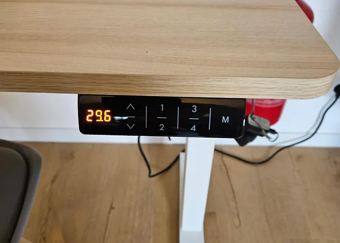 Modern Homes - Voll Ausgestatte - Balkon - Hotelbetten - 4k Tv - Wlan * Moers