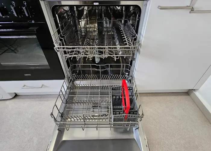 Modern Homes - Voll Ausgestatte - Balkon - Hotelbetten - 4k Tv - Wlan Apartament