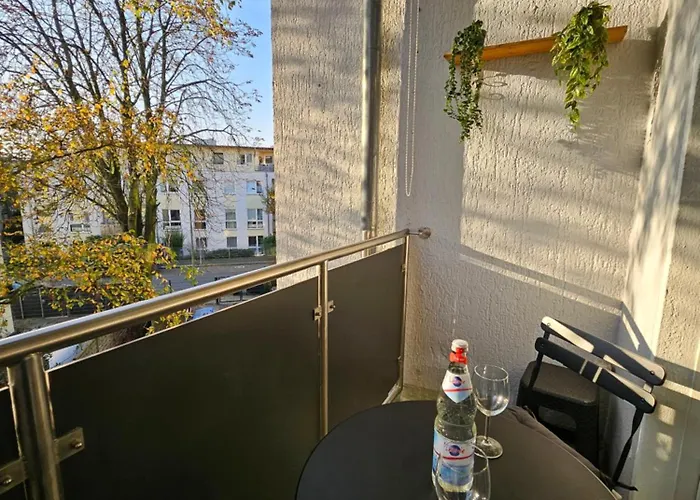 Modern Homes - Voll Ausgestatte - Balkon - Hotelbetten - 4k Tv - Wlan *