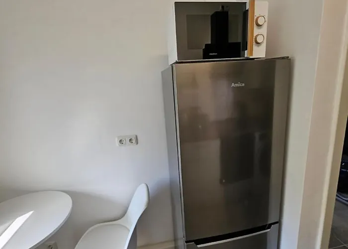 Modern Homes - Voll Ausgestatte - Balkon - Hotelbetten - 4k Tv - Wlan *