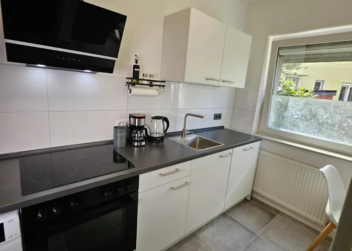 Modern Homes - Voll Ausgestatte - Balkon - Hotelbetten - 4k Tv - Wlan Apartman Moers