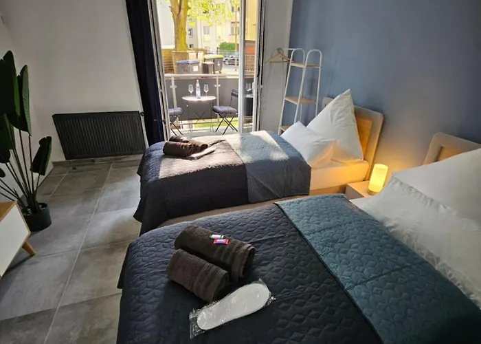 Apartment Modern Homes - Voll Ausgestatte - Balkon - Hotelbetten - 4k Tv - Wlan Moers