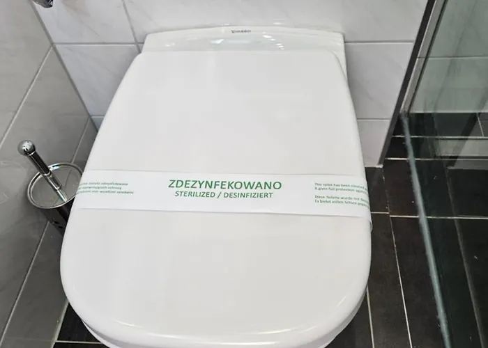 Modern Homes - Voll Ausgestatte - Balkon - Hotelbetten - 4k Tv - Wlan *