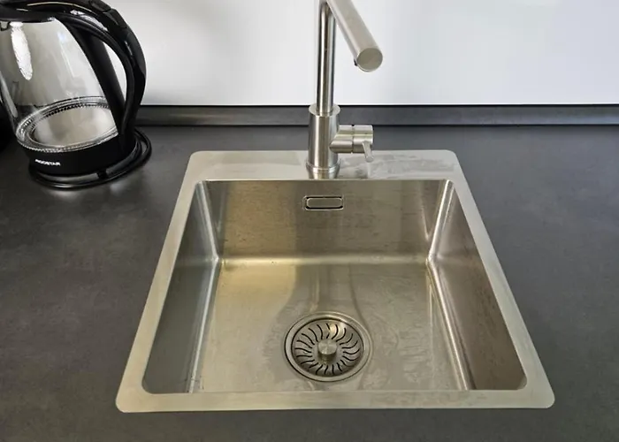 Apartment Modern Homes - Voll Ausgestatte - Balkon - Hotelbetten - 4k Tv - Wlan