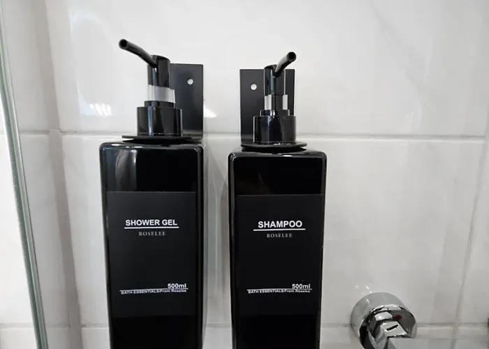 Modern Homes - Voll Ausgestatte - Balkon - Hotelbetten - 4k Tv - Wlan