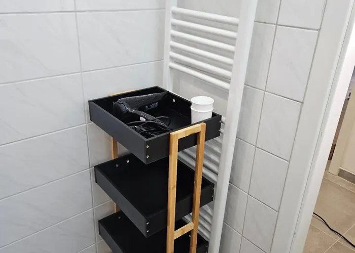 Modern Homes - Voll Ausgestatte - Balkon - Hotelbetten - 4k Tv - Wlan Apartament Moers